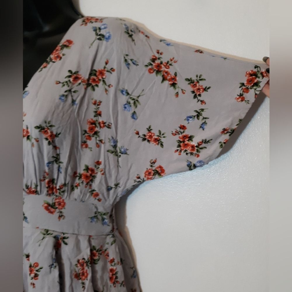 Baevely gray/purple floral romper - Picture 5 of 8